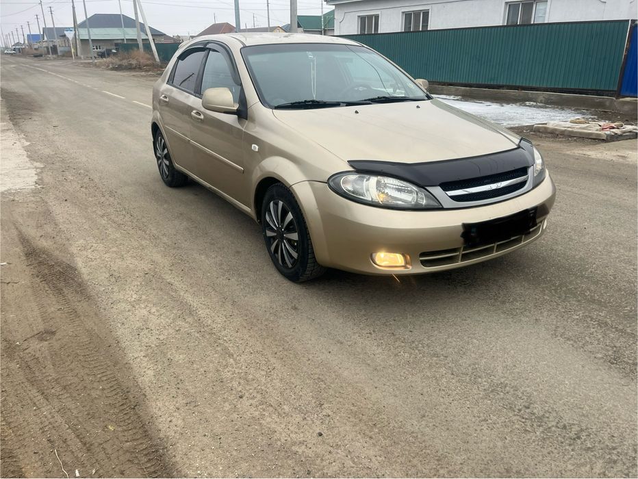 Продам Шевролет Ласетти 2010г.в об 1.6л автомат кондиц