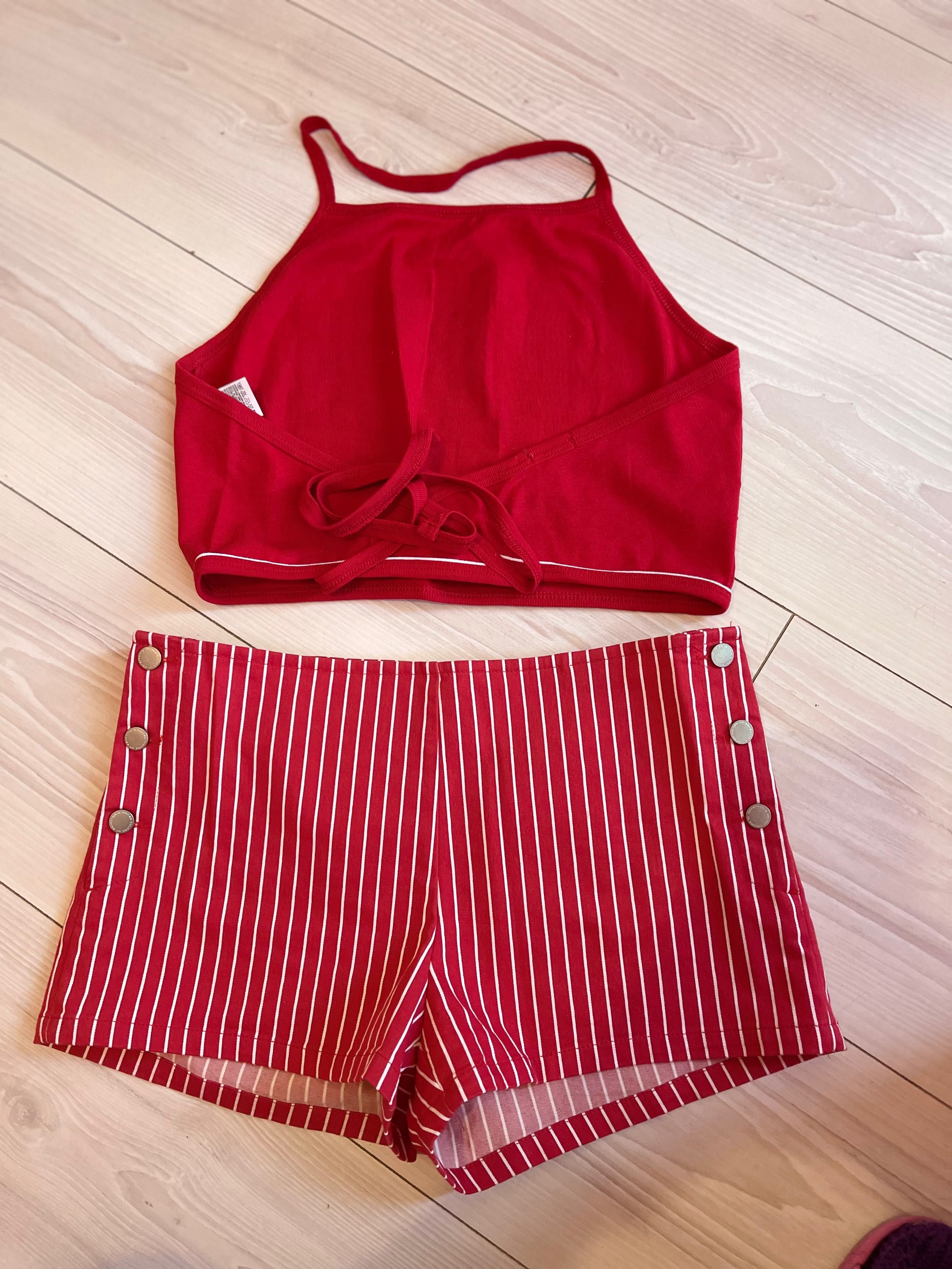 Комплект на Benetton топ с къси панталонки xs