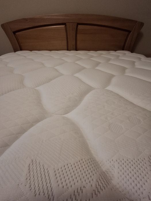 Спалня масив с матрак  Нани 160/200 с две нощни шкафчета