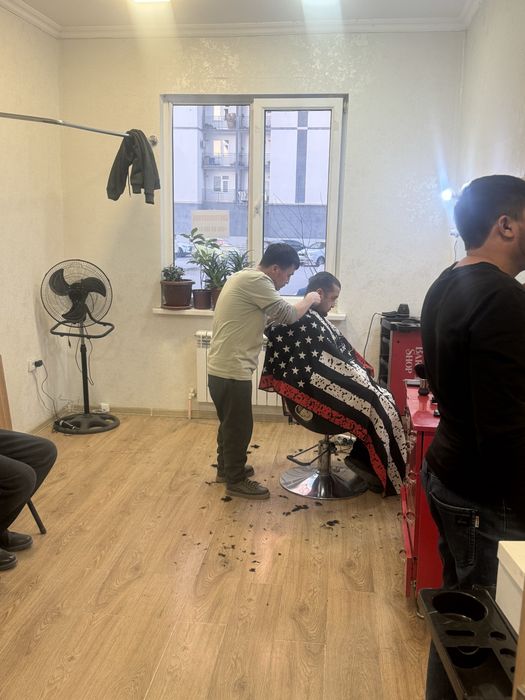 Продается квартира Под бизнес адрес:массив Карасув ор.Буюк супермаркет