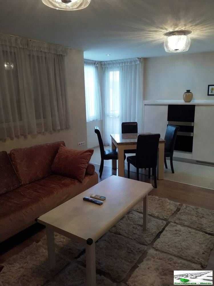 Дава се под наем Двустаен апартамент в Пловдив, Кършияка - 70 кв.м за 459 € - Снимка #8