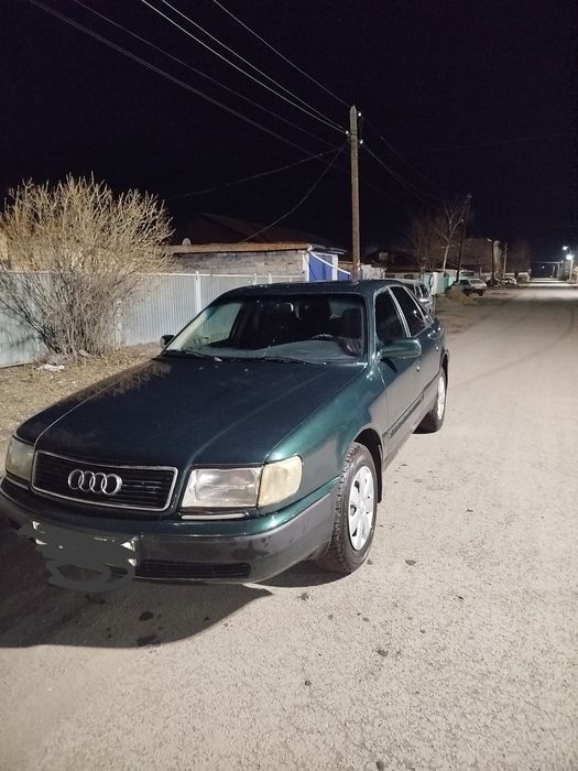 Продам Audi 100 C4 1993 год объем 2.0