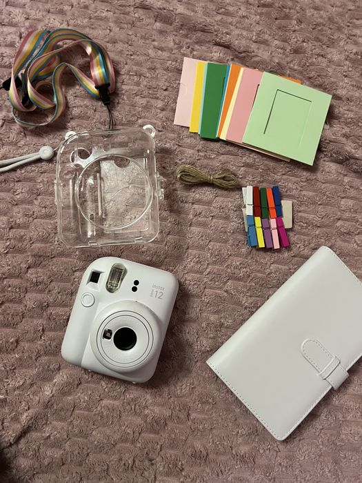 instax mini 12,белый