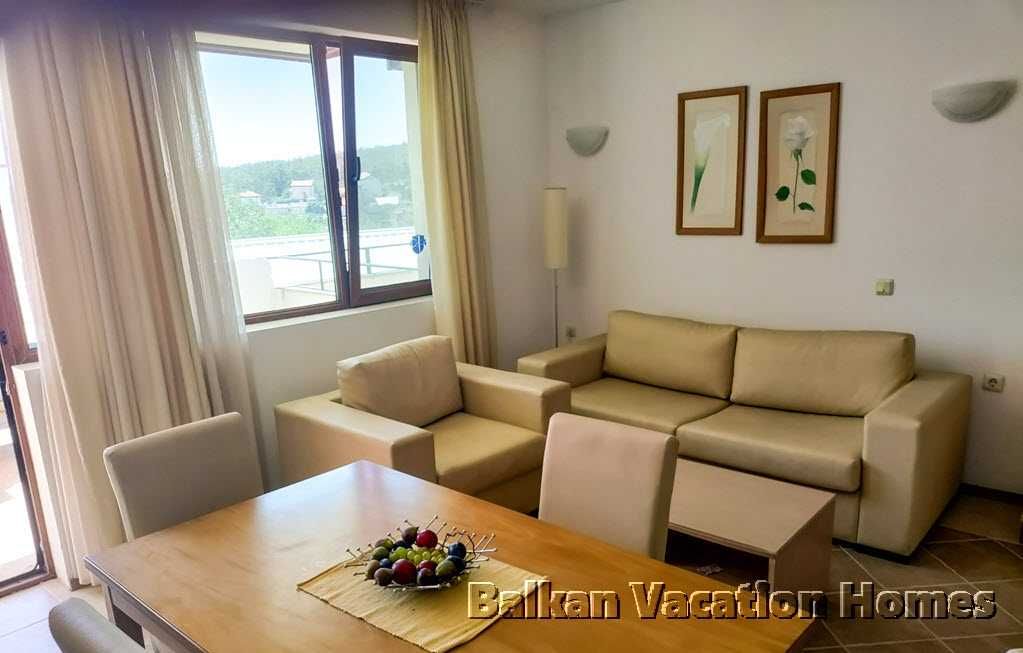 Продава се Двустаен апартамент в Балчик - 60 кв.м за 1017 €/кв.м - Снимка #3