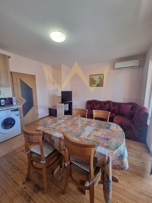 Дава се под наем Двустаен апартамент в Варна, Колхозен пазар - 60 кв.м за 408 € - Снимка #2