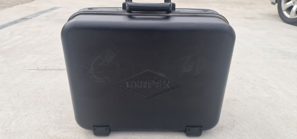 куфар за инструменти KNIPEX