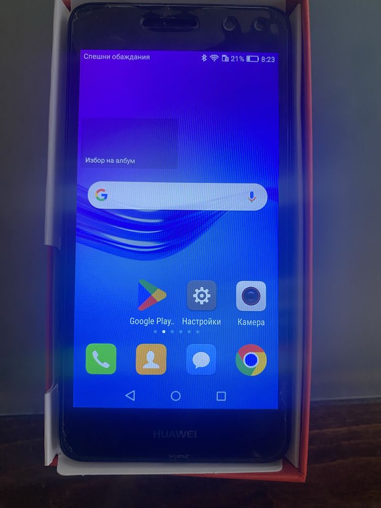 Продавам телефон HUAWEI Y6