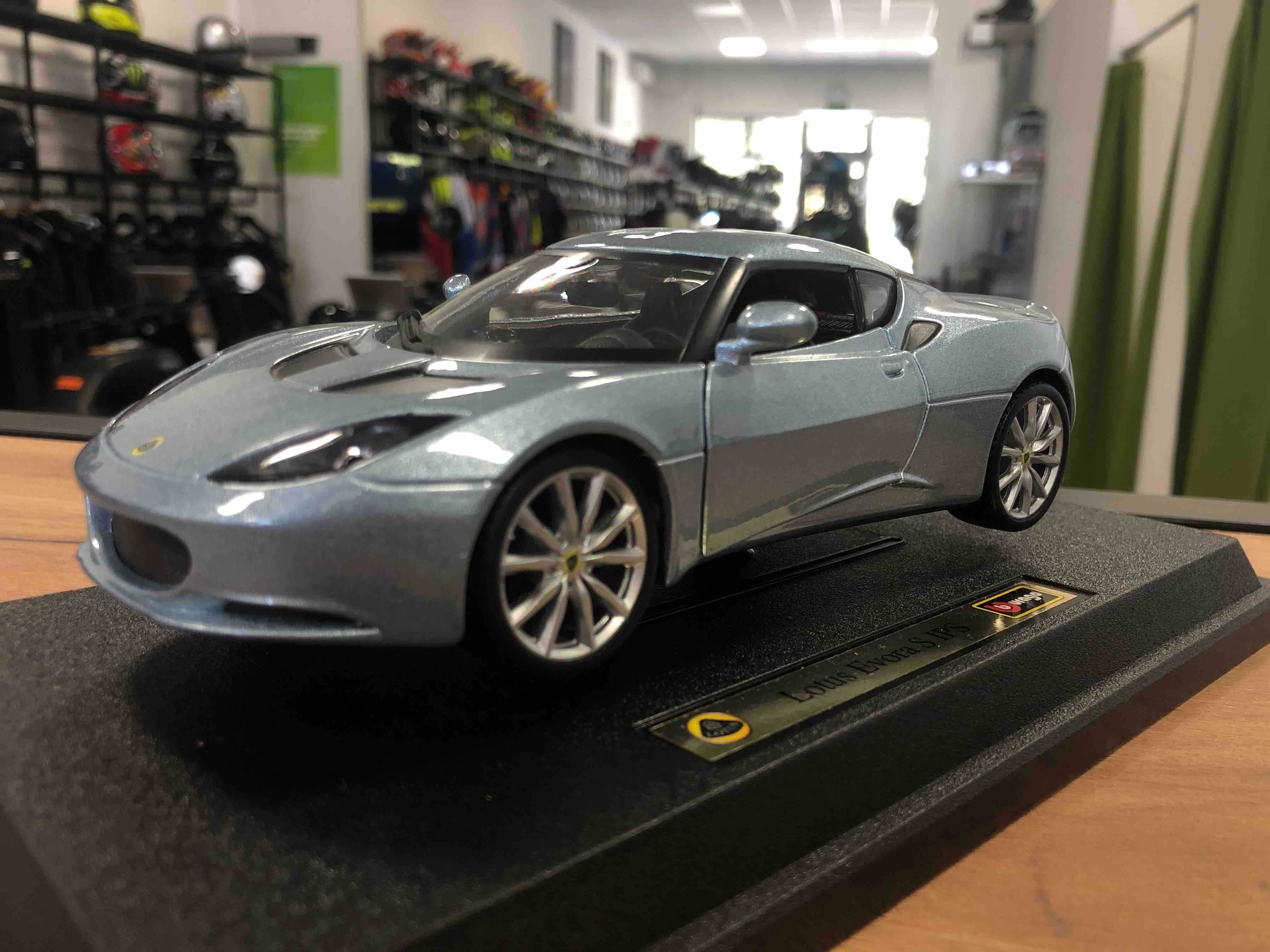 BURRAGO нова метална колекционерска количка LOTUS EVORA S IPS 1:24