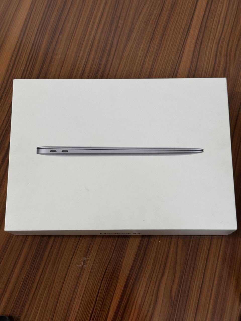 Macbook Air M1 8/256