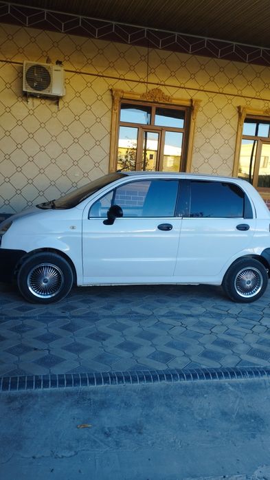 Матиз сотилади метанда