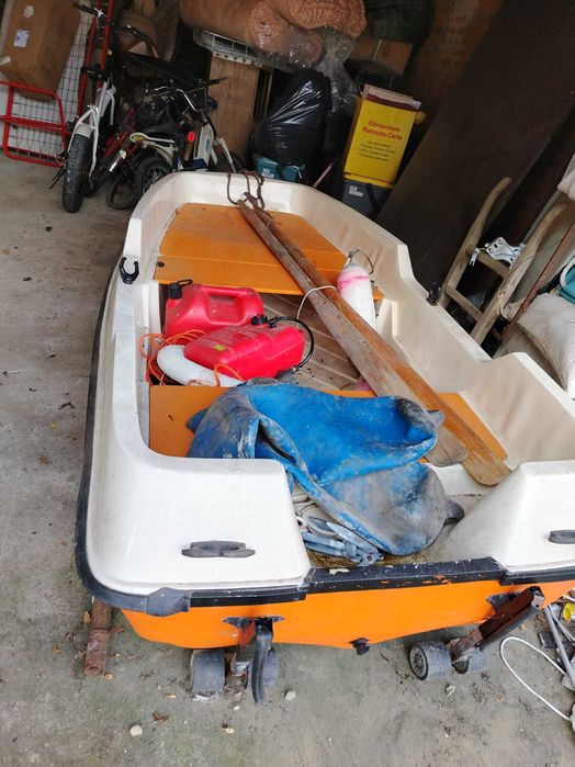 Barca motor 5 cai omologata 4 persone