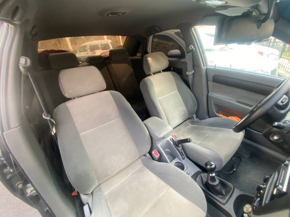 Джентра Автомобиль 2015 г. Jentra moshina 2015 yil Kraskasi toza