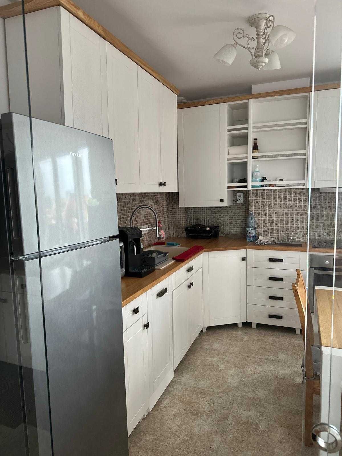 Apartament zona semicentrala de 2camere