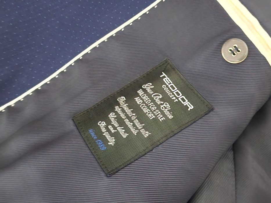 Мъжки костюм Teodor Slim fit / пълен комплект