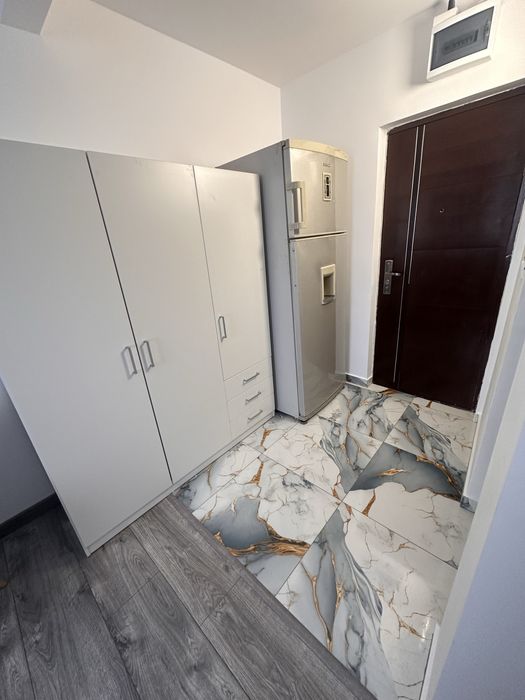 Garsoniera inchiriat