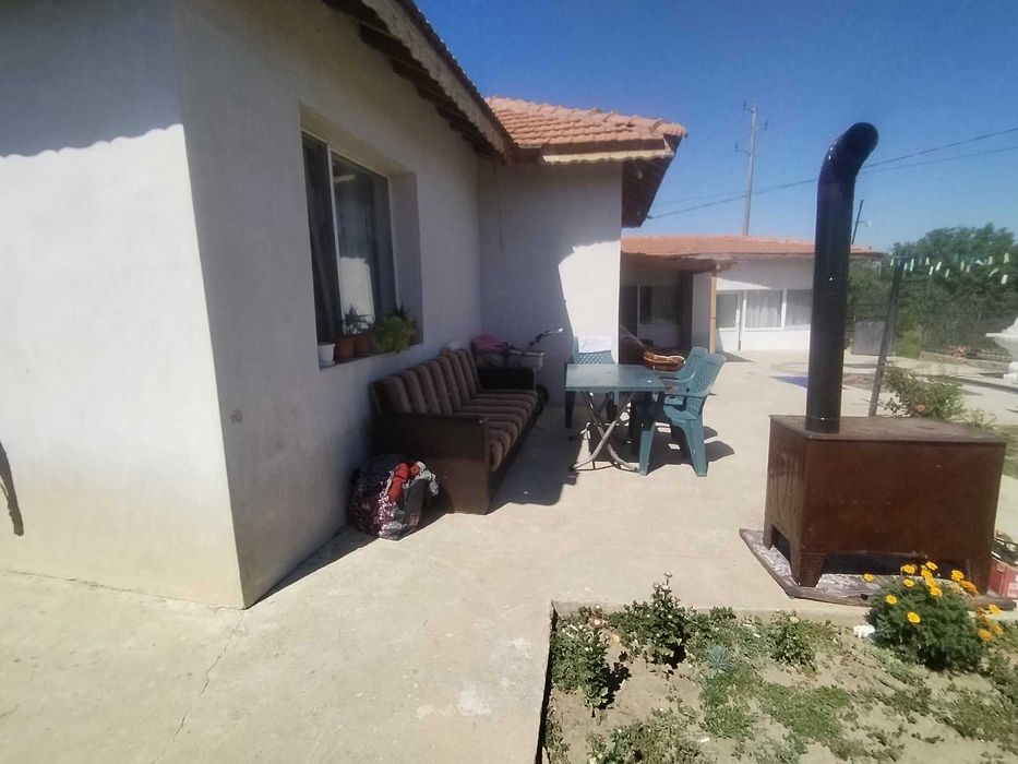 Модерна селска къща в Лъвино, готова за вас!