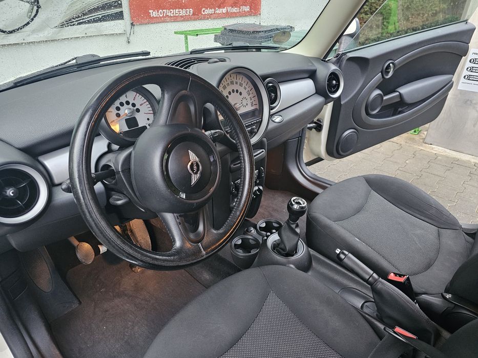 Mini Clubman 2012
