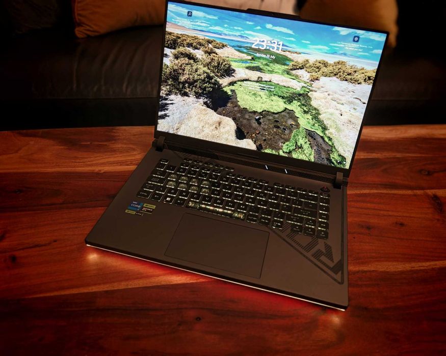 *** Като нов *** Лаптоп ASUS ROG Strix G16 RTX 4080 12GB