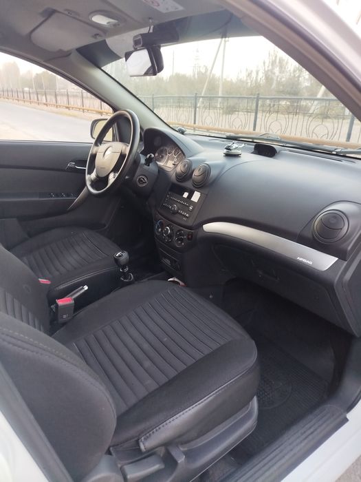 Продается автомобиль Нексия3