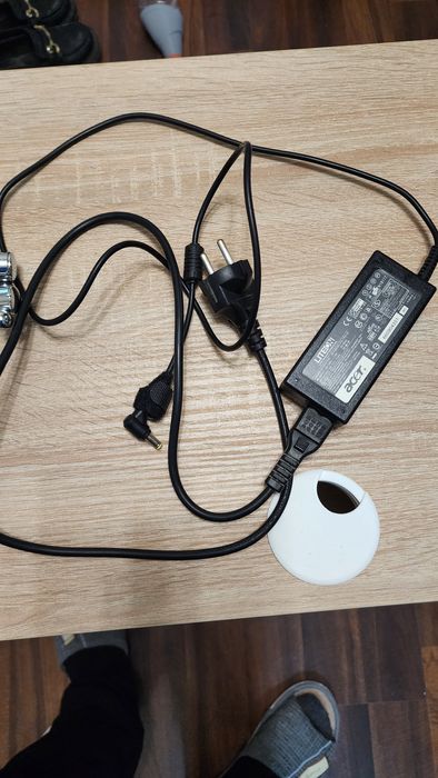 Acer noutbuk zaryadchik