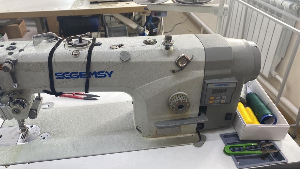 Производственная швейная машина