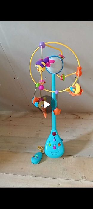 Carusel muzical pătuț pentru copii