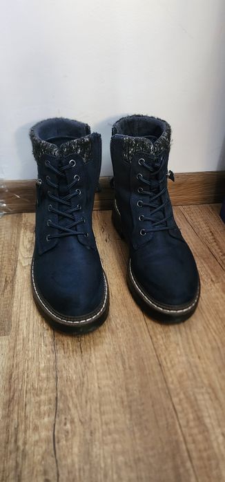 Ghete din piele întoarsă