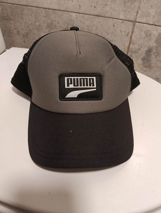 Șapcă originală Puma nouă fără etichetă. La 47 lei.