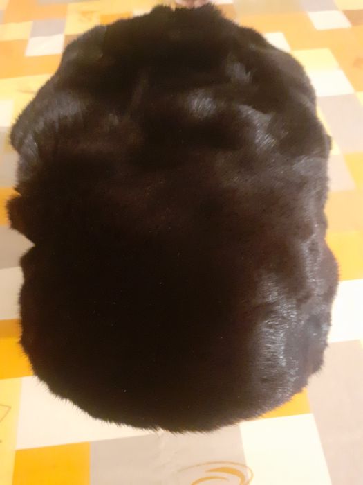 Продам женскую норковую шапку