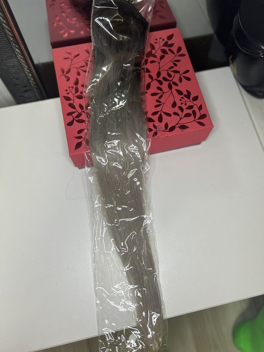 Coada păr natural Ombre Light Grey 60cm – stare perfectă!