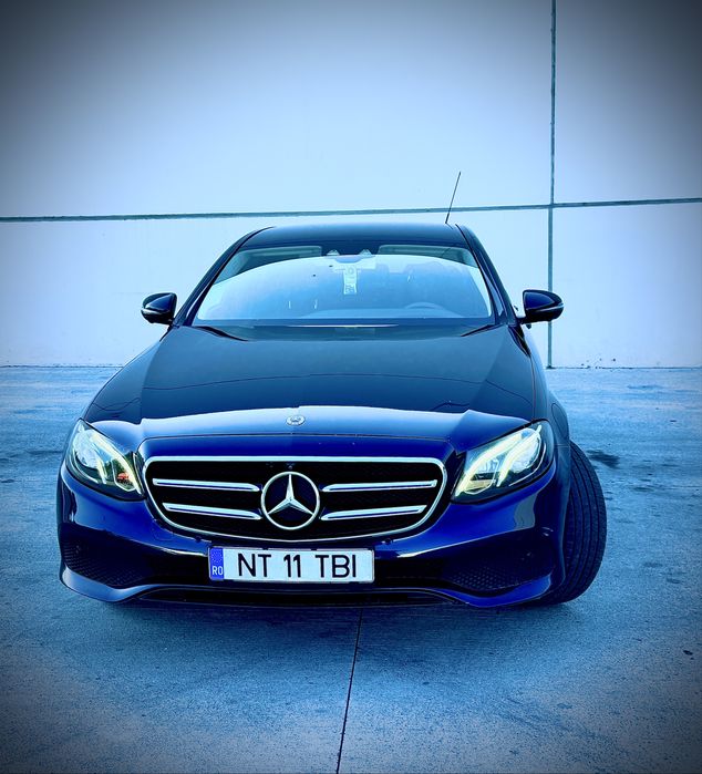 Mercedes-Benz E 300 E Plug-in Hybrid, 286 CP