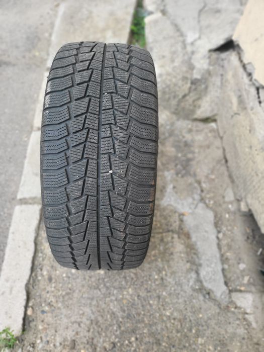 Anvelope Iarna 245/45/18