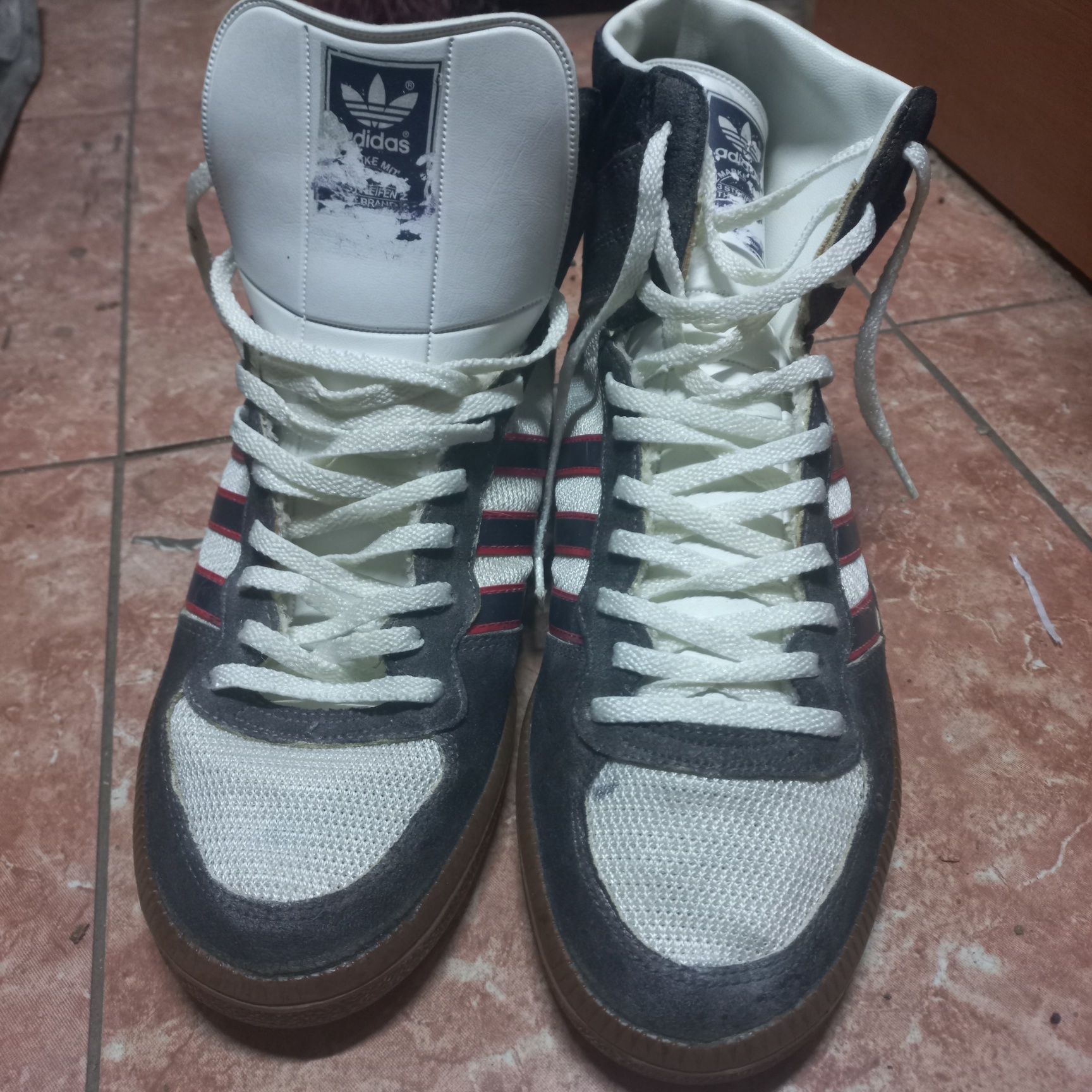 Vand sneakers vintage originali Adidas anii 80 90'