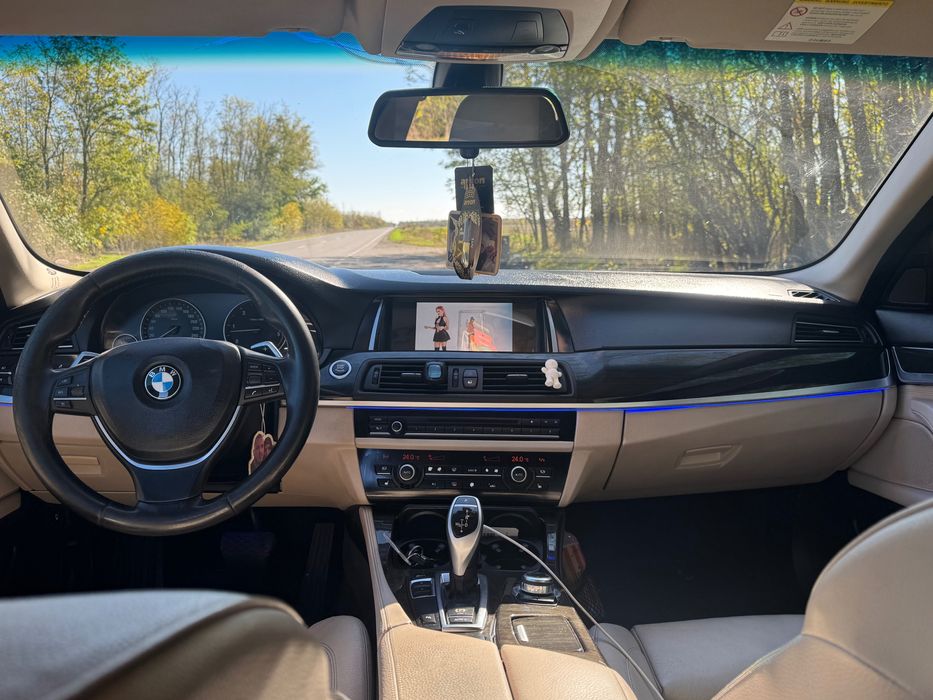 Vând BMW f10 530d
