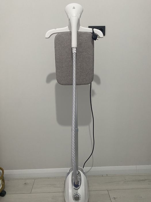 Продам отпариватель Aulandi, почти Новый,