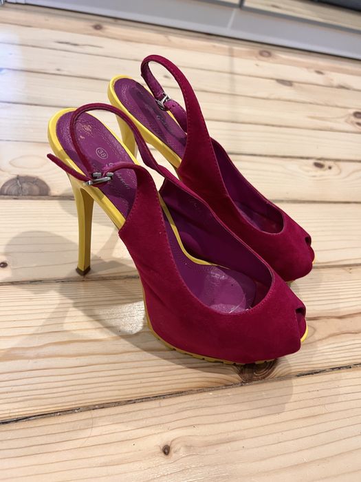 Дамски обувки на ток