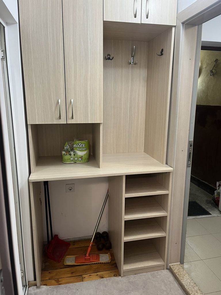 Дава се под наем Едностаен апартамент в Враца, Център - 25 кв.м за 178.5 € - Снимка #4