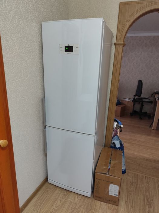 Продам холодильник