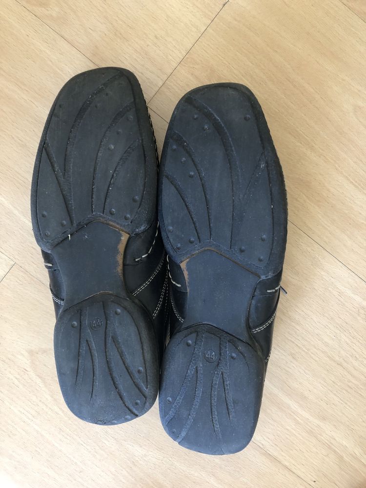Обувки Bata ,номер 44 , кожа