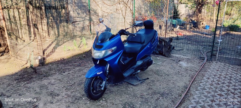 Suzuki Burgman 400 2001