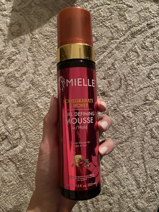 Мусс для фиксации локонов