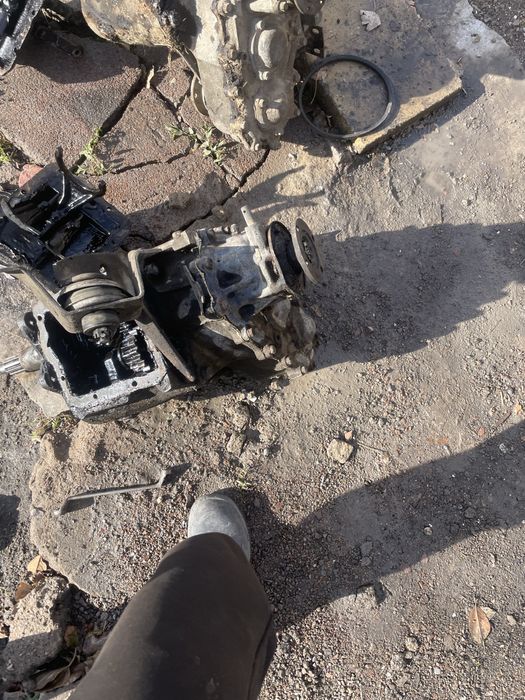 Uaz bartavoy karobka razdatkasi sotiladi