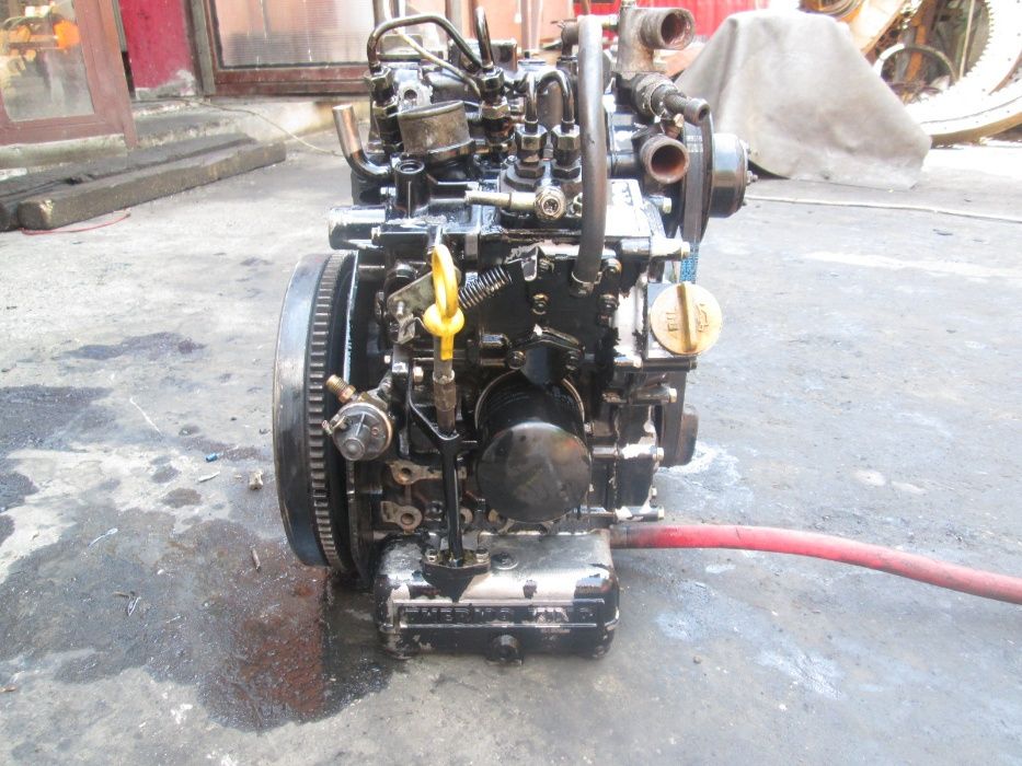 Motor Yanmar TK2.49