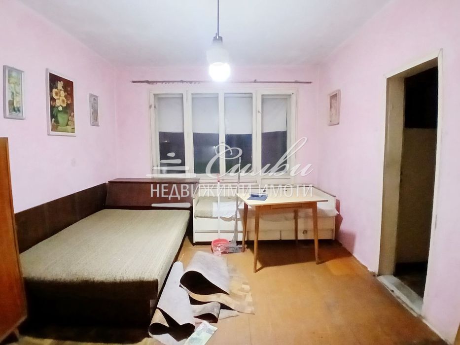 Четиристаен ТУХЛЕН апартамент - кв. Болница!