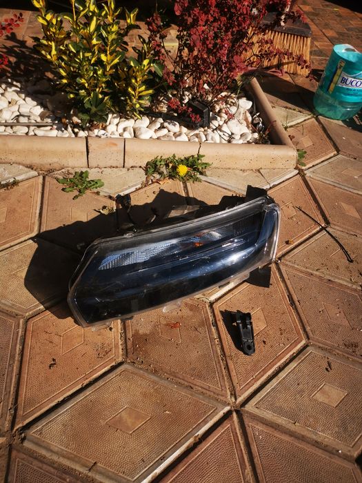 Far drl semnal lumina de zi dacia spring stanga