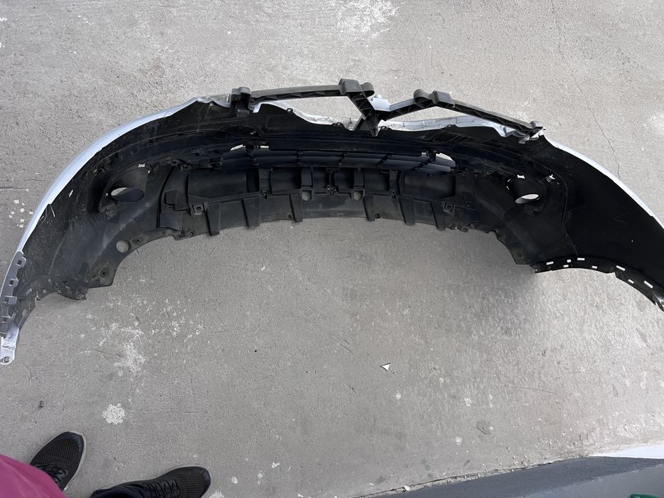 Bara fata spate, far LEad stg dr Renault Kadjar 2015