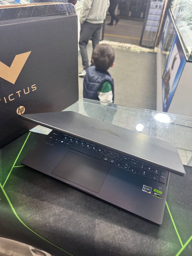 Hp Victus AMD Ryzn 5-7 DDR5 8GB SSD 512GB RTX2050