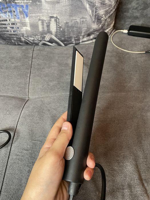 ПЛОЙКИ ДЛЯ ВОЛОС, гофре и выпрямитель, в идеальном состоянии