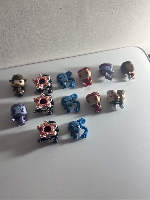 Фигурки Kinder Joy Очень странные дела