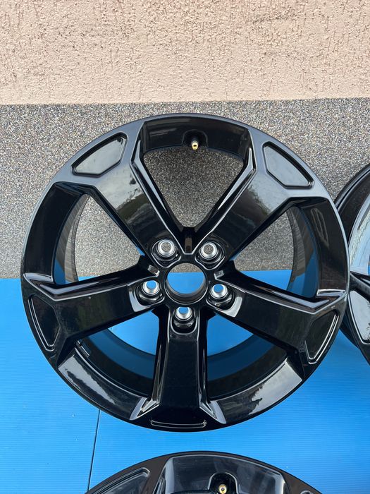 Jante Audi Q2 SQ2 17 Zoli 5x112 57.1 VW Passat Golf Skoda Seat etc